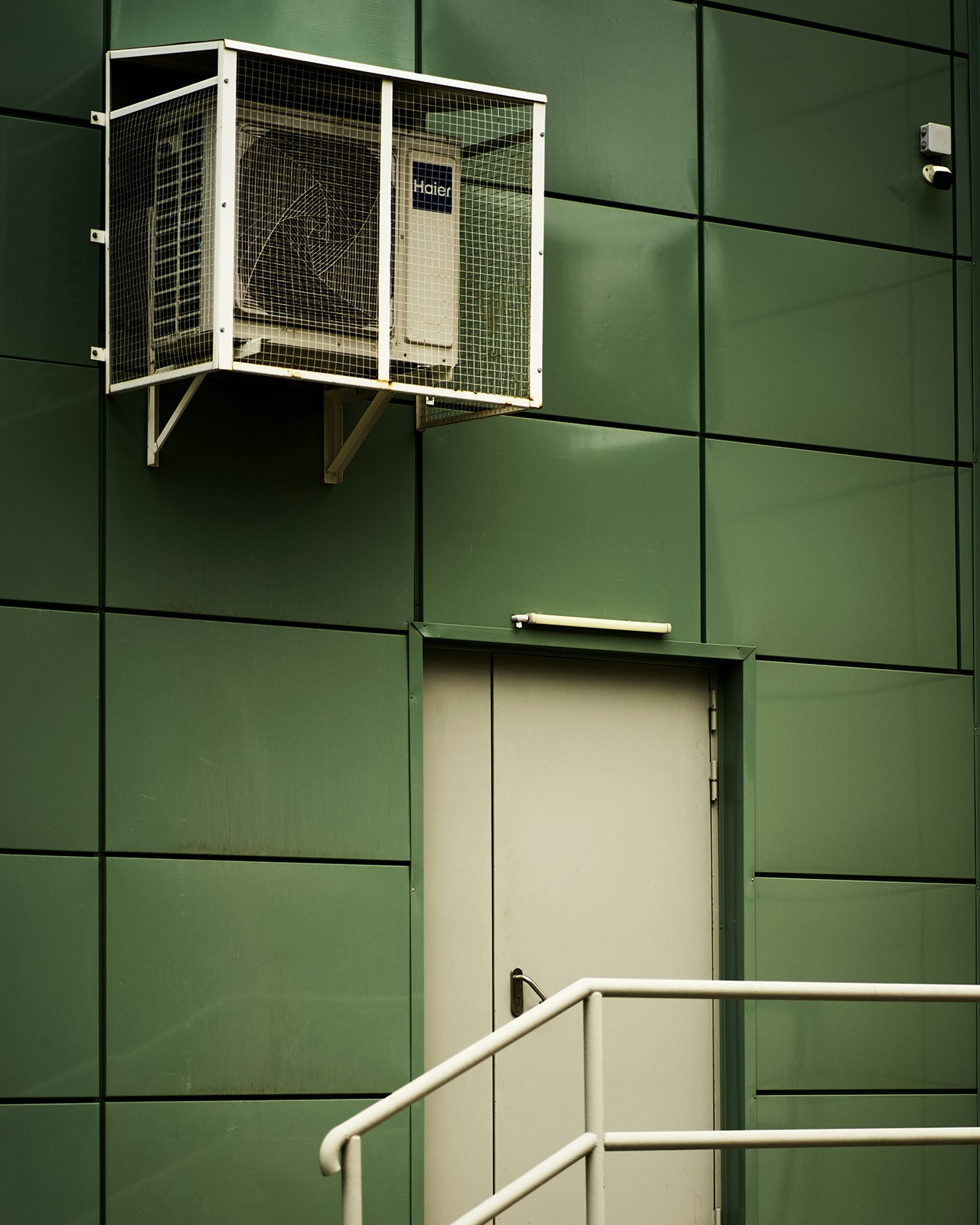 Air Conditioning Shop London, New Air Conditioning Sales, Design, Installation, Maintenance, Servicing & Cleaning by Cooling Company London